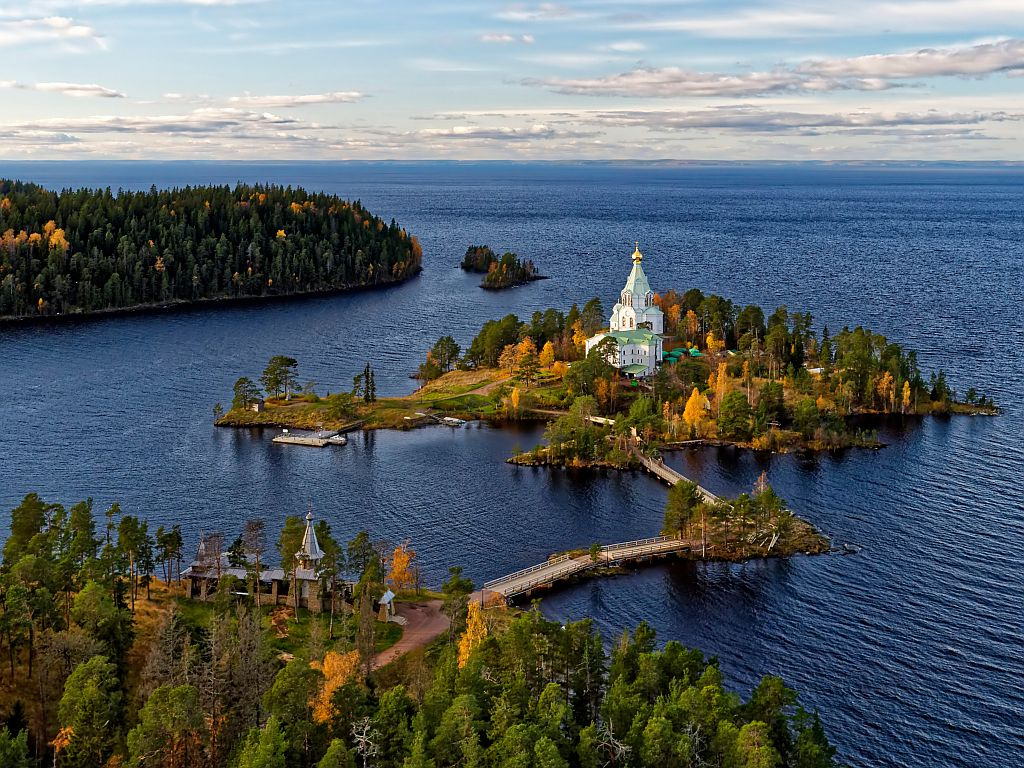 Валаам, Кижи, озера и водопады: красивые места в Карелии